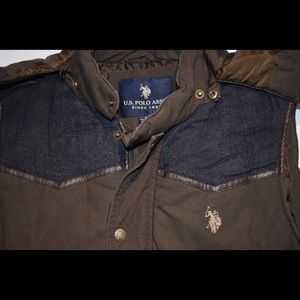 U.S POLO ASSN VEST